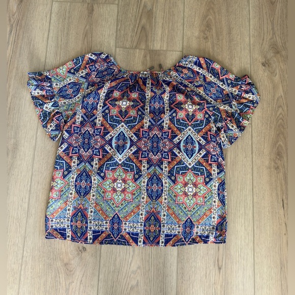 W5 Women's Multicolor Patterned Top - Picture 8 of 9